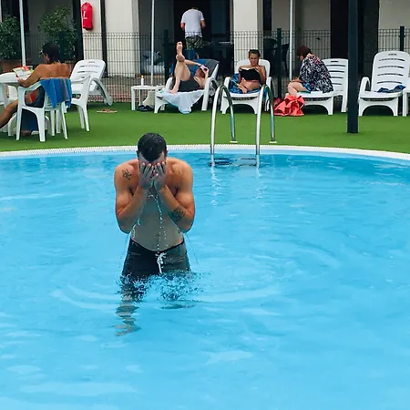 Michelangelo & Family 3*