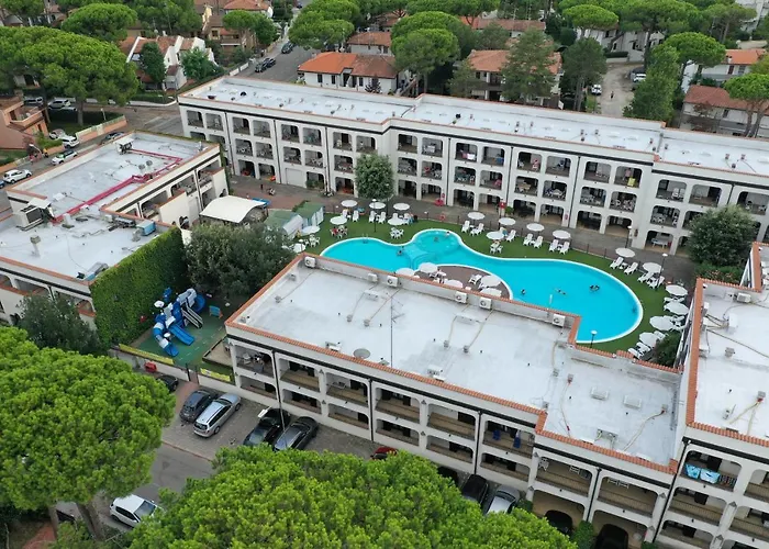 Michelangelo & Family 3*