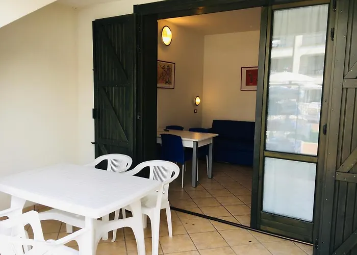 Michelangelo & Family 3* ليدو دي سبينا