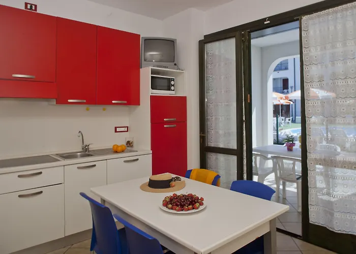 Michelangelo & Family ليدو دي سبينا