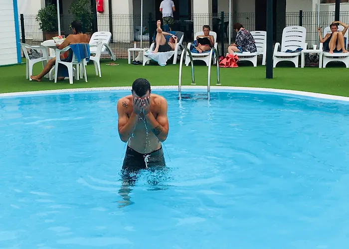 Michelangelo & Family 3*